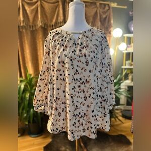 Valolia XXL Cream Patterned Top